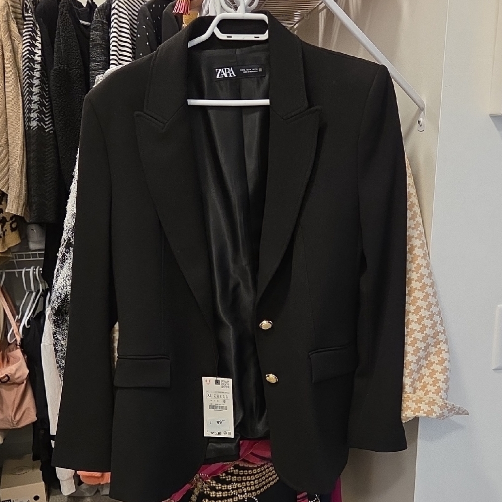 Zara Women's Black Blazer